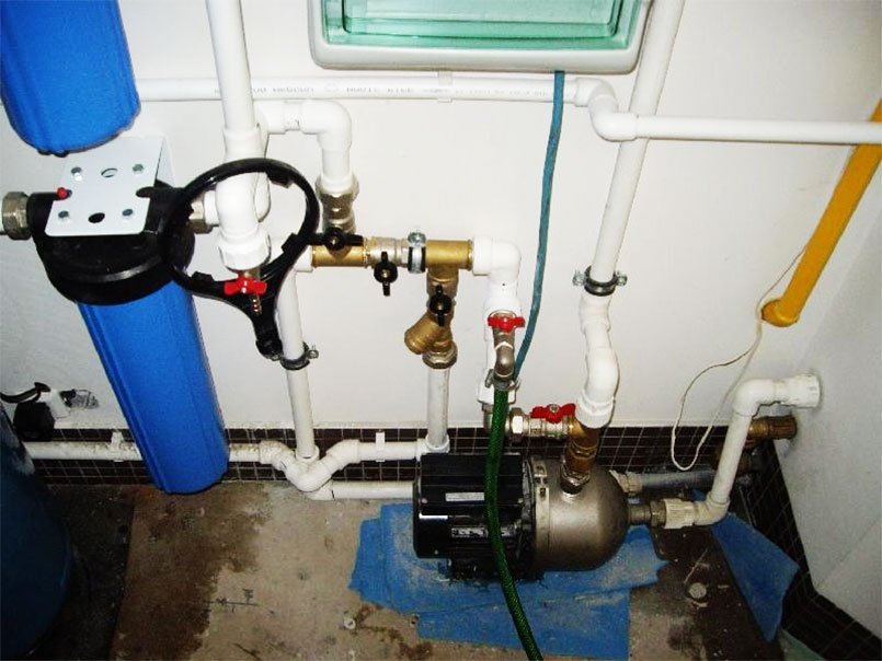 монтаж водопровоа и водоснабжения в доме